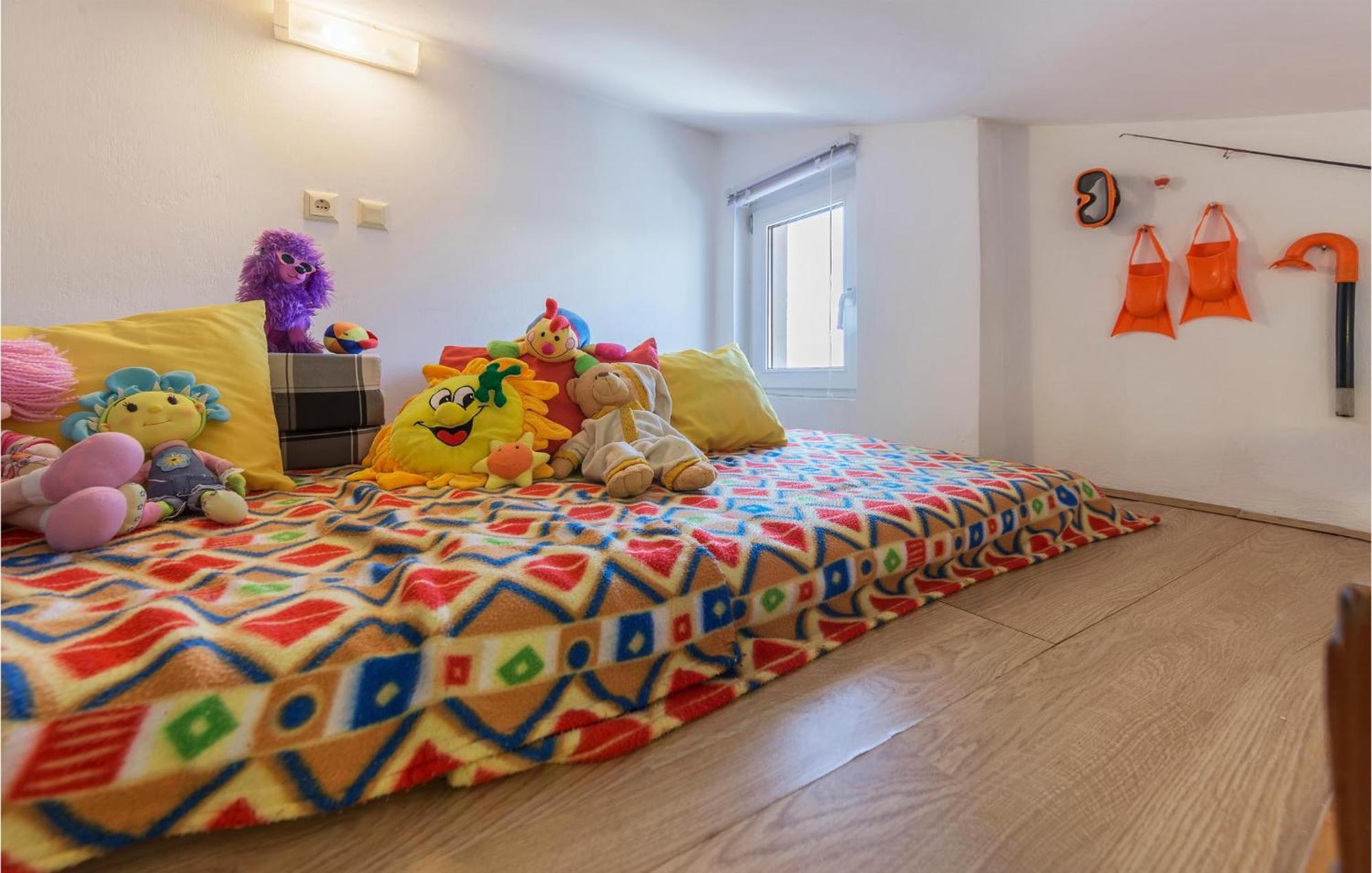 Beautiful Apartment In Barbariga With Kitchen المظهر الخارجي الصورة